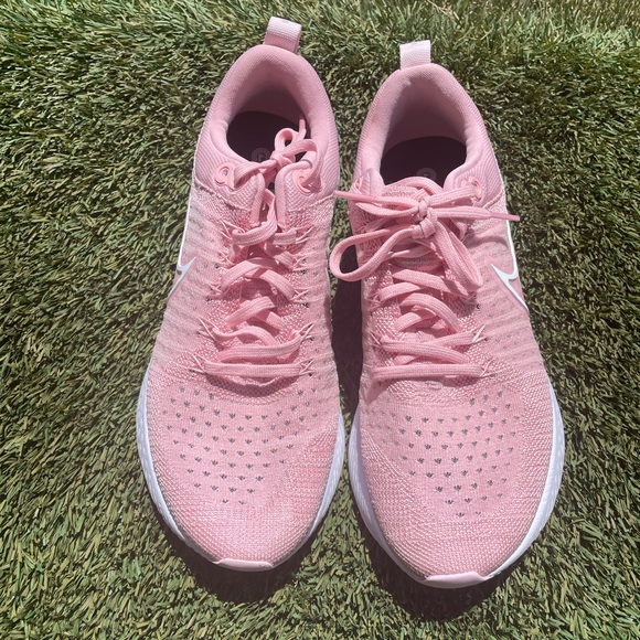 Women’s Nike React Infinity Run Flyknit 2 Running Shoe 8.5 - Picture 3 of 7